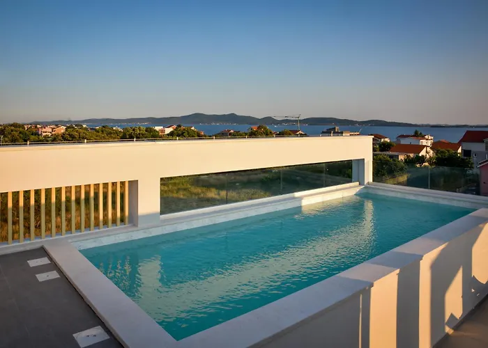 Appartement With Heated Rooftop Pool, *