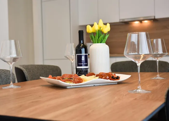 Apartman With Heated Rooftop Pool, Bibinje