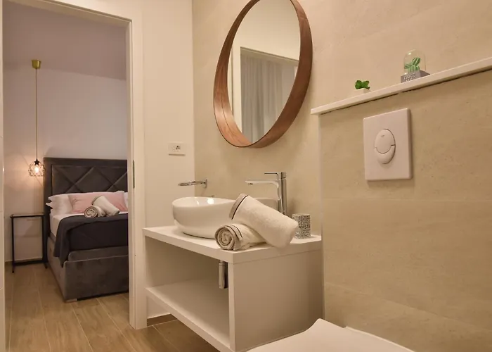 Appartement With Heated Rooftop Pool, *