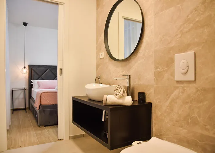 With Heated Rooftop Pool, Appartement *