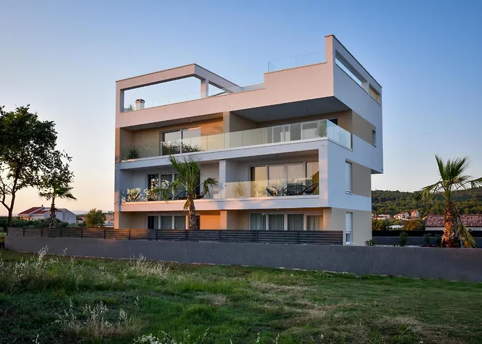 With Heated Rooftop Pool, Appartement *