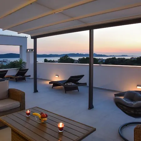 Апартаменты With Heated Rooftop Pool,