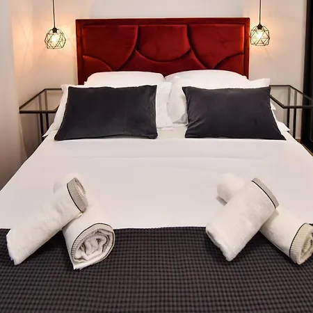 Апартаменты With Heated Rooftop Pool, *